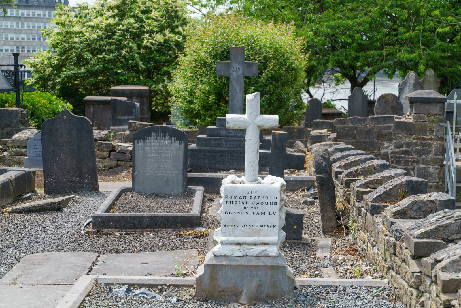 THE ROMAN CATHOLIC BURIAL GROUND OF THE CLANCY FAMILY